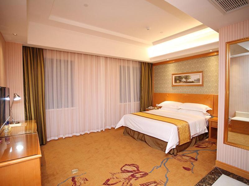 Vienna Hotel Jiangsu Kunshan Exhibition Center Bagian luar foto